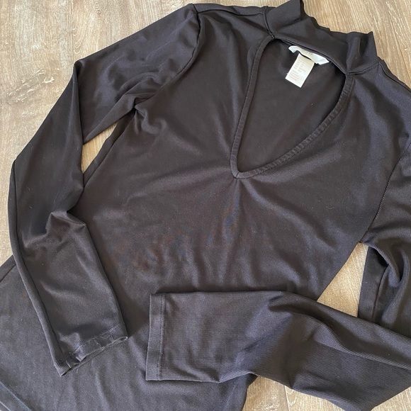 BLACK TOP (XS) - Picture 2 of 4